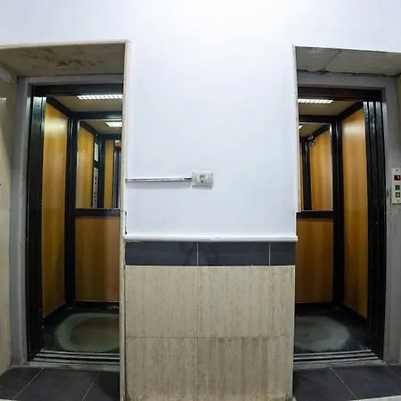 Apartment Erlis Comfy Cozy 2 Komuna Parisit *