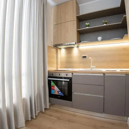 Erlis Comfy Cozy 2 Komuna Parisit Apartment Tirana